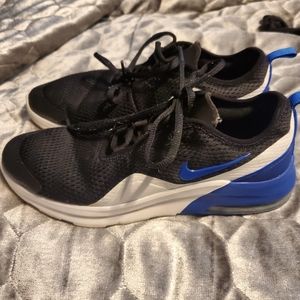 Nike Running Shoes Size 7Y